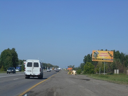 Фотография рекламного носителя, тип: Билборд 3x6, адрес: Тюмень - Омск а/д., 607 500м, Омск, Омская область, Россия. Сторона A №382274