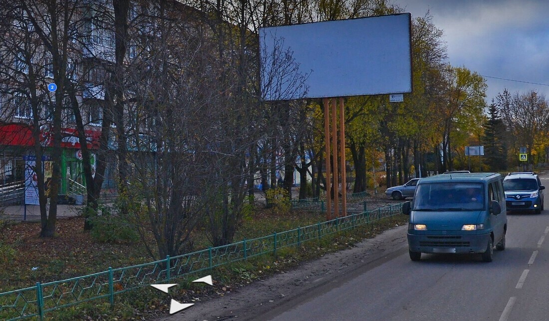 Фотография рекламного носителя, тип: Нестандартный ситиформат, адрес: Шагова мкр., д.2, тротуар возле м-на продуктов «Пятерочка», Родники, Ивановская область, Россия. Сторона B №1088215