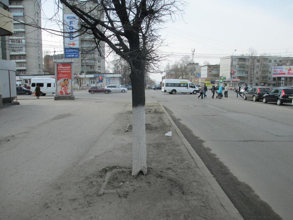 Фотография рекламного носителя, тип: Пиллар 3x1.4, адрес: Минаева ул. Х 12 Сентября ул., поз.1, Ульяновск, Ульяновская область, Россия. Сторона А3 №1027659