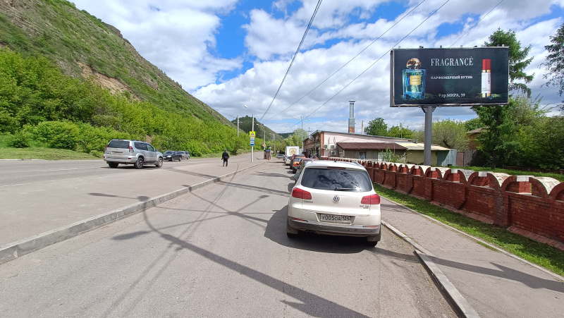 Фотография рекламного носителя, тип: Билборд 3x6, адрес: Лесная ул., д.147, Красноярск, Красноярский край, Россия. Сторона А №1078390