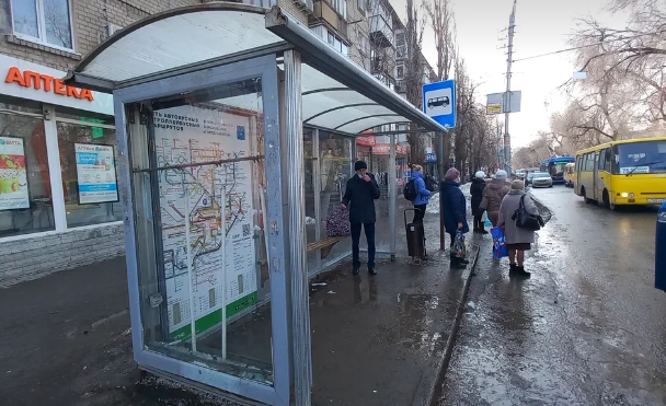 Фотография рекламного носителя, тип: Остановка 1.8x1.2, адрес: ОП Дим -0801-1 с урной * ул. Астраханская/ ул. Большая Горная (из центра), Саратов, Саратовская область, Россия. Сторона Б №1077702