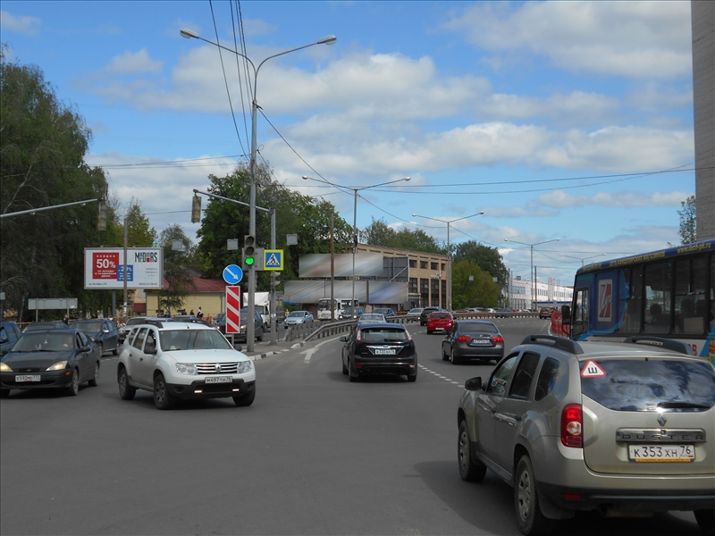 Фотография рекламного носителя, тип: Билборд 3x6, адрес: Фрунзе пр-т. Х Суздальским ш., Ярославль, Ярославская область, Россия. Сторона Б №568873