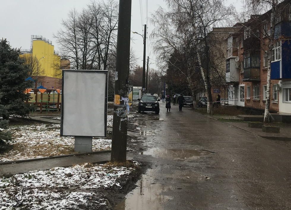 Фотография рекламного носителя, тип: Ситиформат 1.8x1.2, адрес: Меньшикова ул., д.58, Тихорецк, Краснодарский край, Россия. Сторона Б №1021263