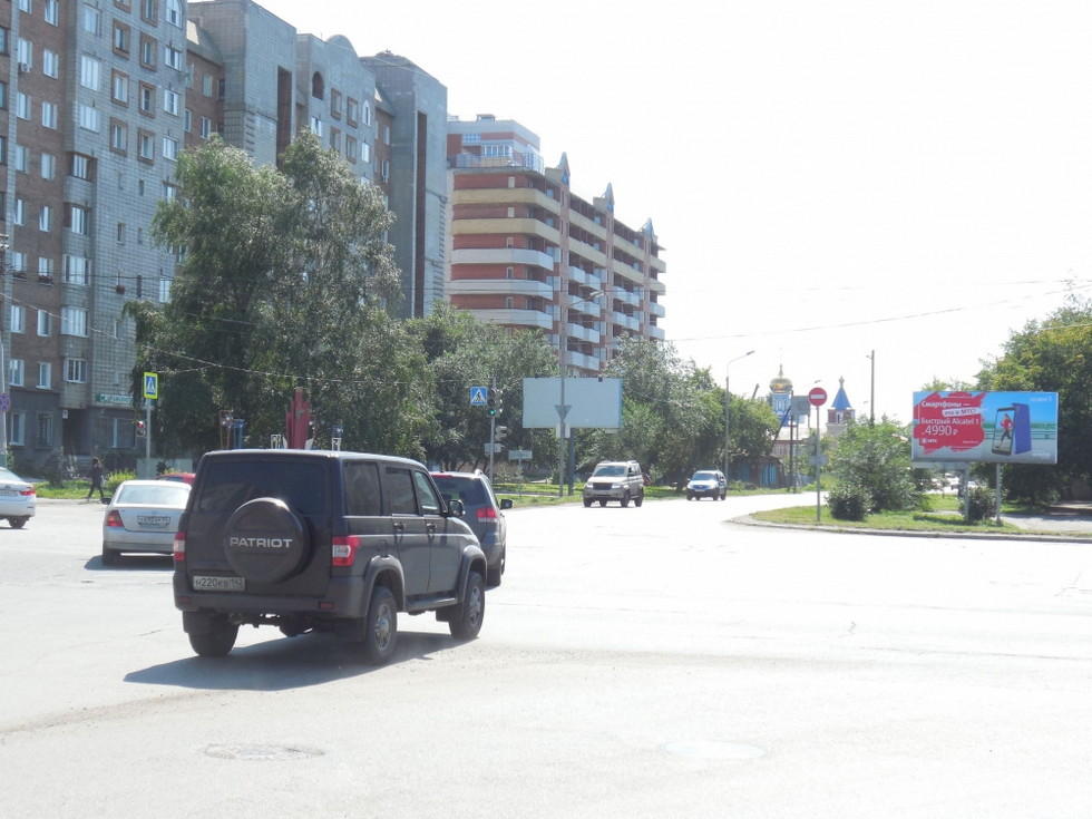 Фотография рекламного носителя, тип: Билборд 3x6, адрес: Куйбышева ул., д.134/1, Омск, Омская область, Россия. Сторона А №1010132