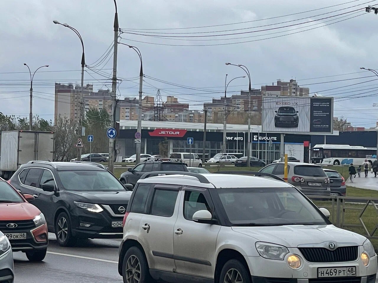 Фотография рекламного носителя, тип: Билборд 3x6, адрес: Катукова ул. Х Московская ул., Липецк, Липецкая область, Россия. Сторона A1-A3 №1068960