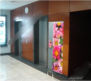 Фотография рекламного носителя, тип: Диспенсер листовок, адрес: Бизнес-центр «Крымский Мост», Турчанинов пер., д.6, стр.2, Москва, Россия. Сторона/вариант №655144