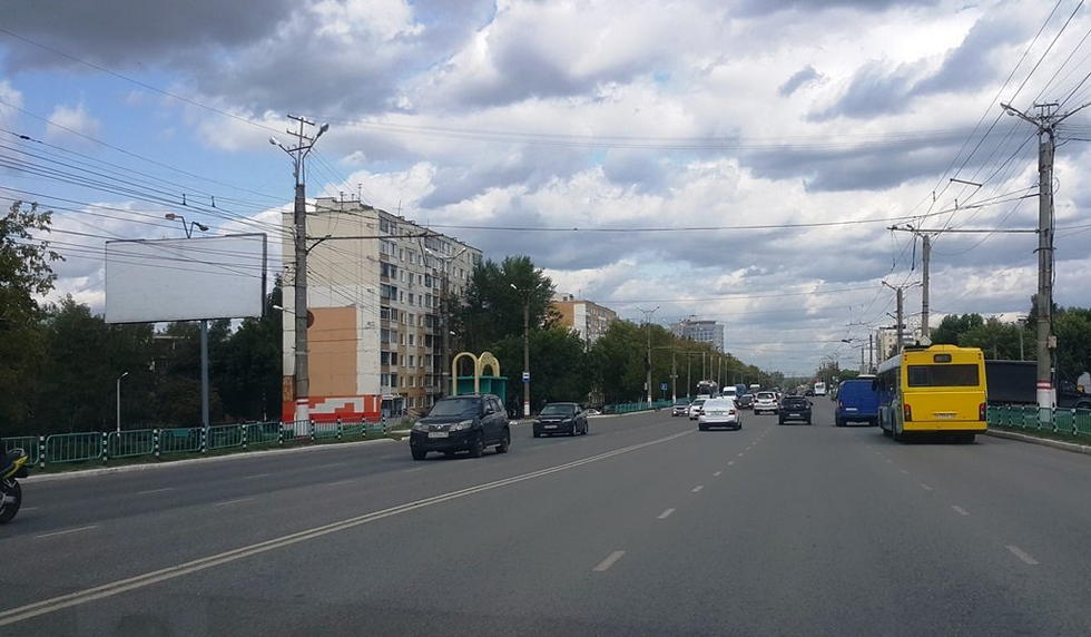 Фотография рекламного носителя, тип: Билборд 3x6, адрес: Косарева ул., д.19, Саранск, Республика Мордовия, Россия. Сторона Б №1028428