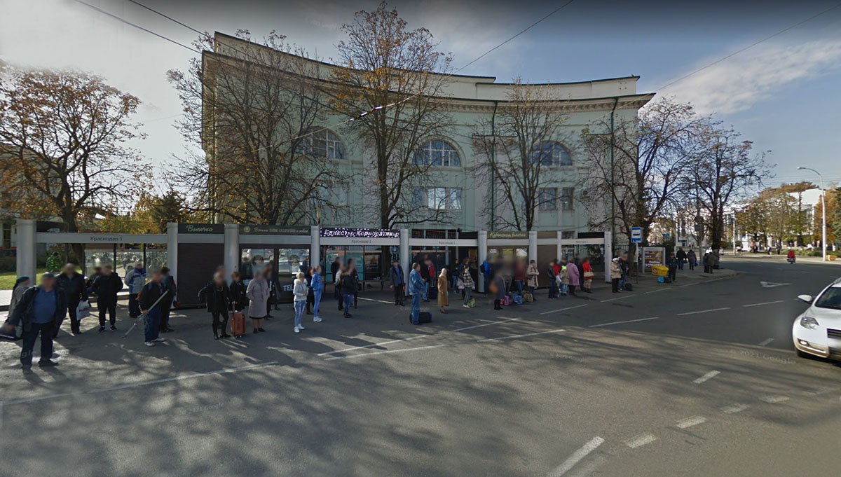 Фотография рекламного носителя, тип: Остановка 1.8x1.2, адрес: Мира ул., д.92, Краснодар, Краснодарский край, Россия. Сторона А1 №862853