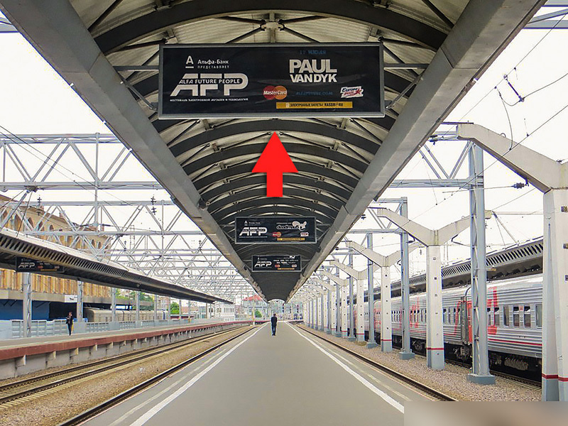 Фотография рекламного носителя, тип: Нестандартный ситиформат, адрес: Невский пр-т., д.85, платформа №6, поз.4, Санкт-Петербург, Россия. Сторона А №987368