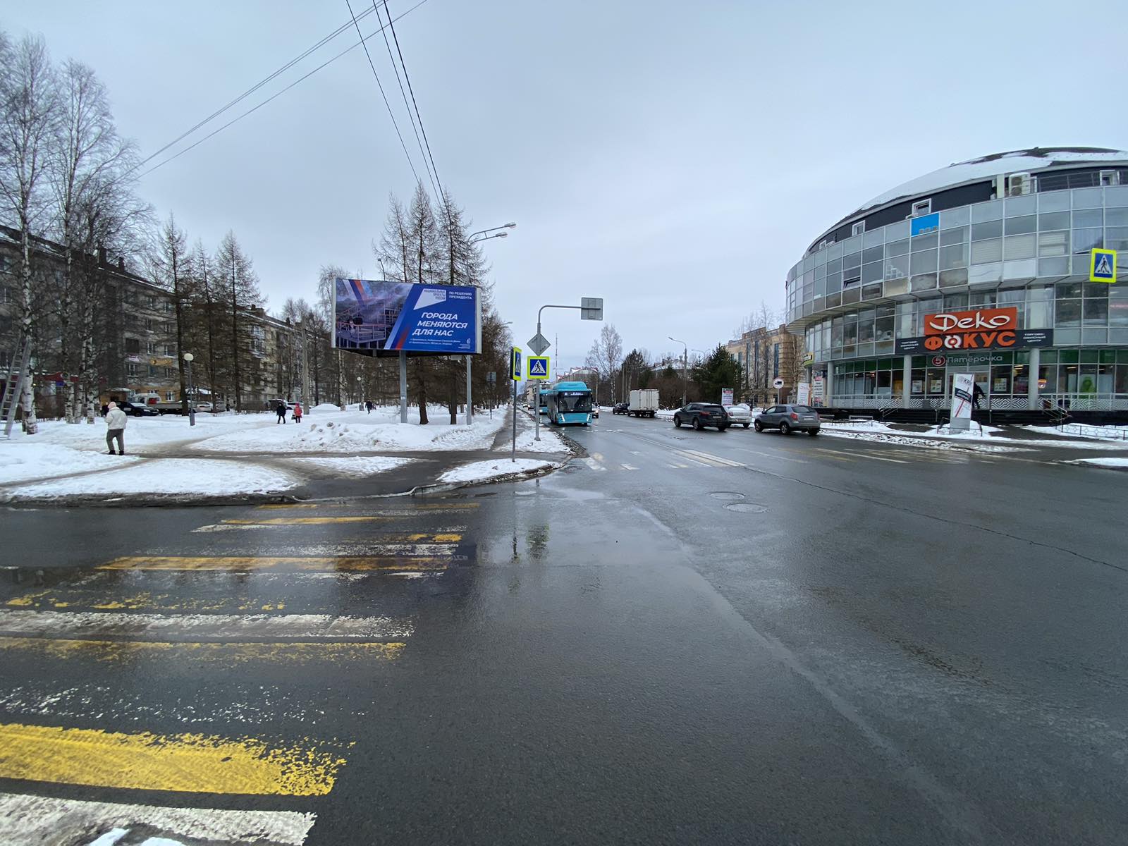 Фотография рекламного носителя, тип: Билборд 3x6, адрес: Троицкий пр-т. Х Вологодская ул., Архангельск, Архангельская область, Россия. Сторона В №765952