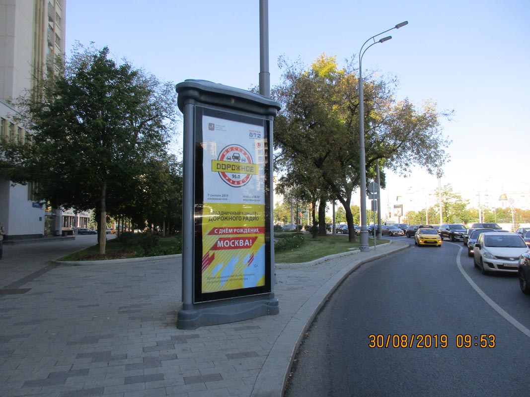 Фотография рекламного носителя, тип: Пиллар 3x1.4, адрес: Коровий Вал ул., д.7, Москва, Россия. Сторона B №771334