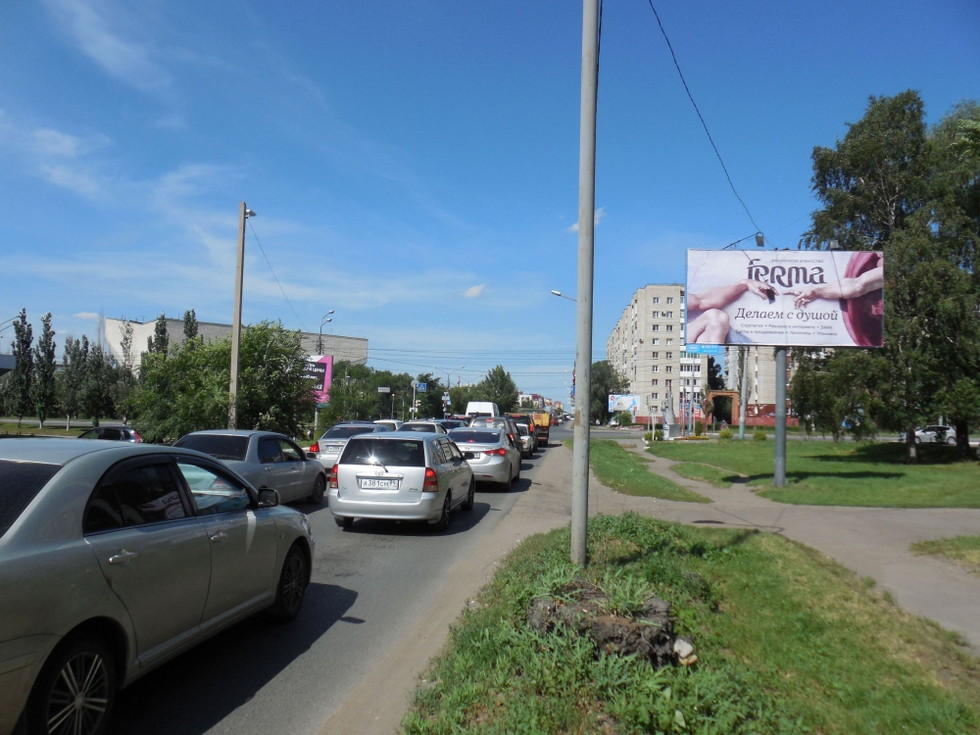 Фотография рекламного носителя, тип: Билборд 3x6, адрес: Куйбышева ул., д.66, Омск, Омская область, Россия. Сторона А №1010126