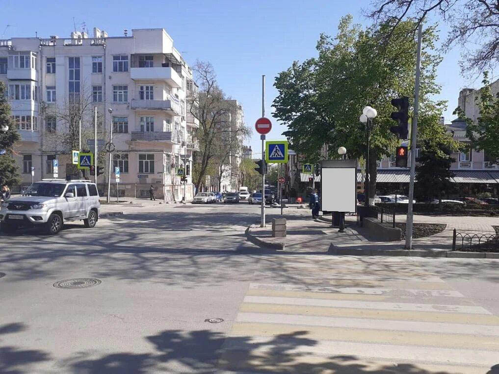 Фотография рекламного носителя, тип: Пилон, адрес: Пушкинская ул. Х Островского ул., поз.1, Ростов-на-Дону, Ростовская область, Россия. Сторона А №943922