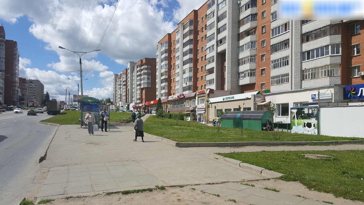 Фотография рекламного носителя, тип: Остановка 1.8x1.2, адрес: Университетская ул., д.20, корп.1, Чебоксары, Республика Чувашия, Россия. Сторона А №978646