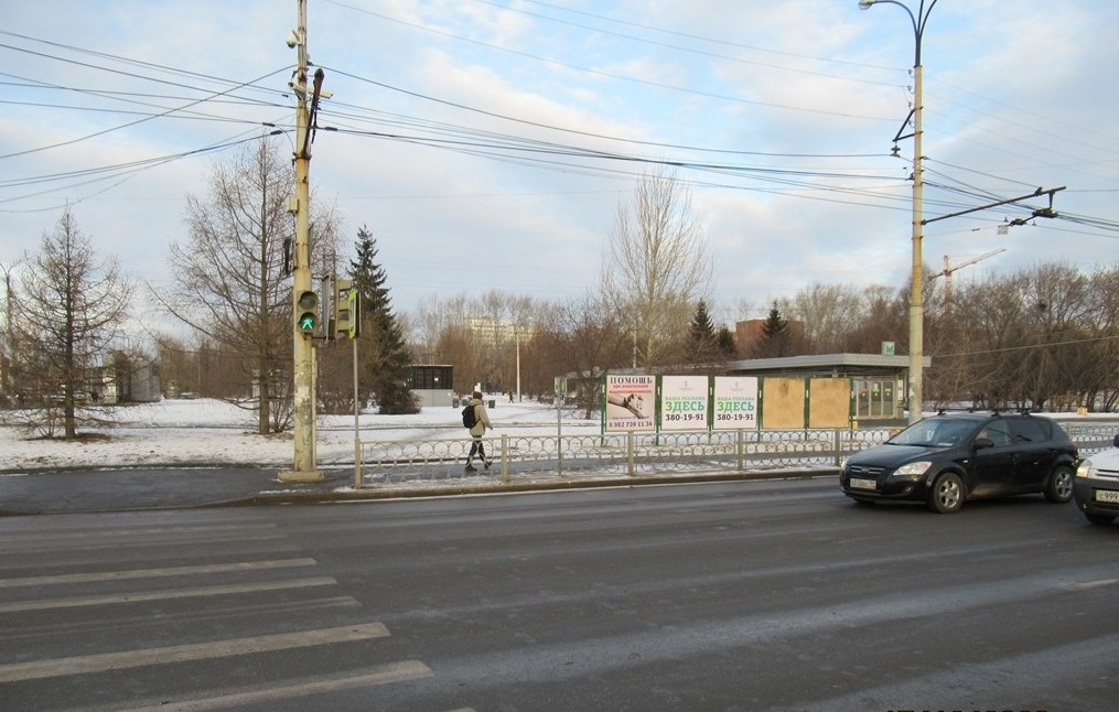 Фотография рекламного носителя, тип: Уличный информационный стенд, адрес: Фронтовых Бригад ул. X Космонавтов пр-т., Екатеринбург, Свердловская область, Россия. Сторона А5 №1094755