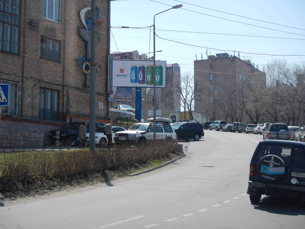 Фотография рекламного носителя, тип: Билборд 3x6, адрес: Партизанский пр-т., д.2, Владивосток, Приморский край, Россия. Сторона Б №767267