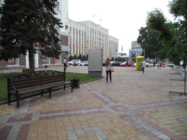 Фотография рекламного носителя, тип: Ситиформат 1.8x1.2, адрес: Красная ул., д.33, Краснодар, Краснодарский край, Россия. Сторона Б1-Б5 №492590