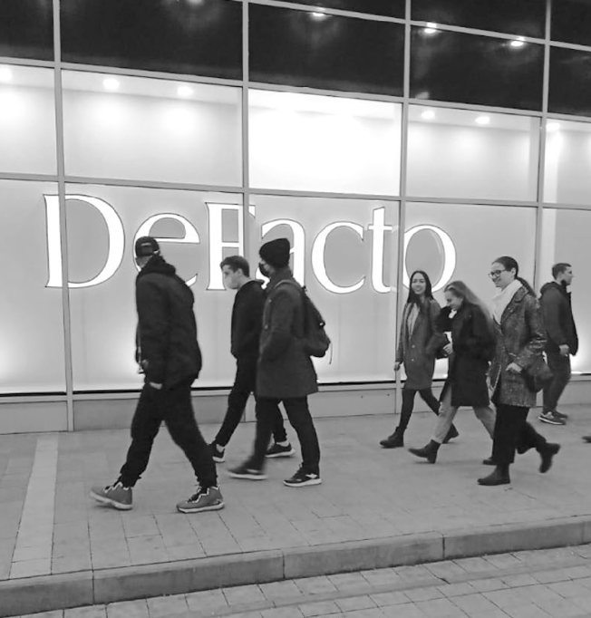 Фотография рекламного носителя, тип: Другой индор-формат, адрес: Торговый центр «Галерея Краснодар», Володи Головатого ул., д.313, Краснодар, Краснодарский край, Россия. Сторона/вариант №1324195