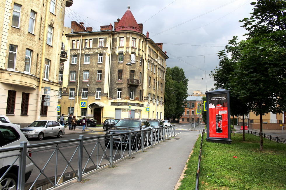Фотография рекламного носителя, тип: Пиллар 3x1.4, адрес: Малый П.С. пр-т., д.34 Х Малая Разночинная ул., Санкт-Петербург, Россия. Сторона Б №724915