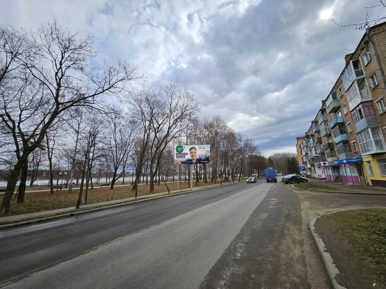 Фотография рекламного носителя, тип: Билборд 3x6, адрес: Волжская набережная ул., д.173, Рыбинск, Ярославская область, Россия. Сторона B №1057803
