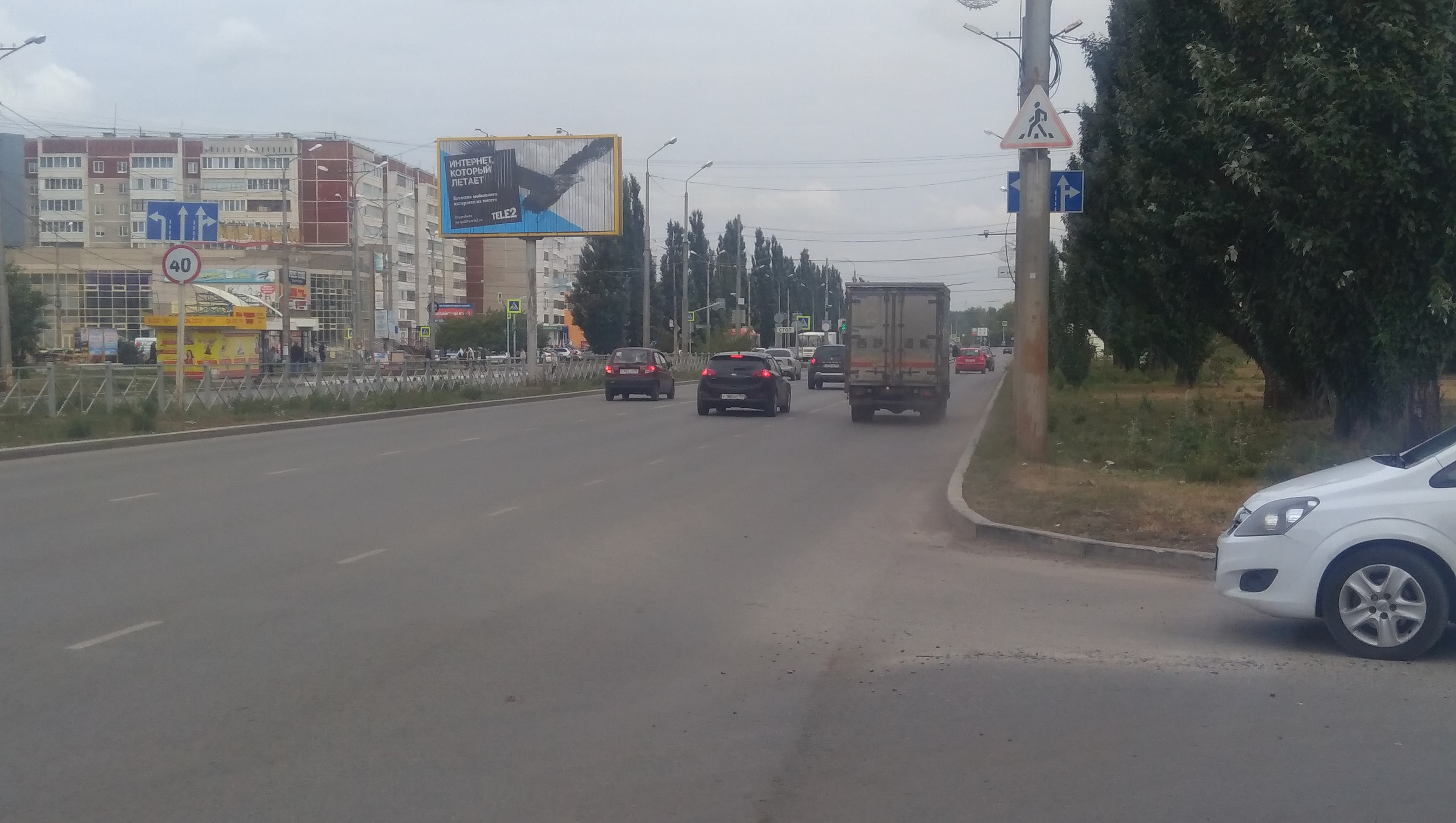 Фотография рекламного носителя, тип: Билборд 3x6, адрес: Суворова ул., д.32, Каменск-Уральский, Свердловская область, Россия. Сторона A1-A3 №403901