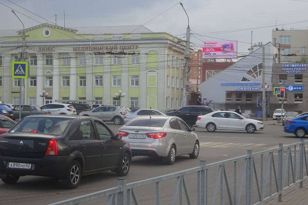 Фотография рекламного носителя, тип: Билборд 3x6, адрес: Первомайский пр-т., д.27а, Рязань, Рязанская область, Россия. Сторона А1-А10 №978301