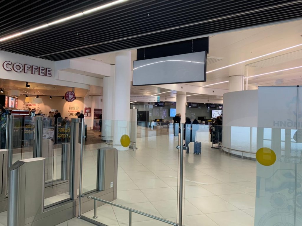 Фотография рекламного носителя, тип: Лайтбокс, адрес: Аэропорт «Стригино», Международный аэропорт, Нижний Новгород, Нижегородская область, Россия. Сторона/вариант B №1017473