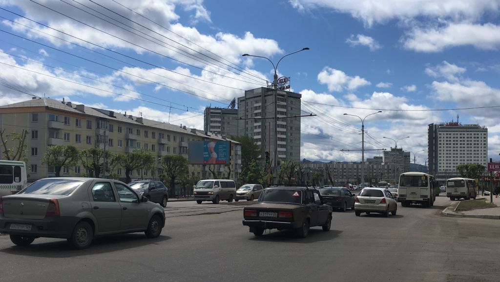 Фотография рекламного носителя, тип: Билборд 3x6, адрес: Красноярский рабочий пр-т., д.187, Красноярск, Красноярский край, Россия. Сторона Б1-Б3 №745788