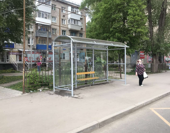 Фотография рекламного носителя, тип: Остановка 1.8x1.2, адрес: Победы д.124 Х Каховская ул., Самара, Самарская область, Россия. Сторона B2 №828494
