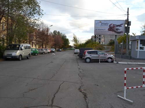 Фотография рекламного носителя, тип: Билборд 3x6, адрес: Герцена ул., д.6, Магнитогорск, Челябинская область, Россия. Сторона А №485187
