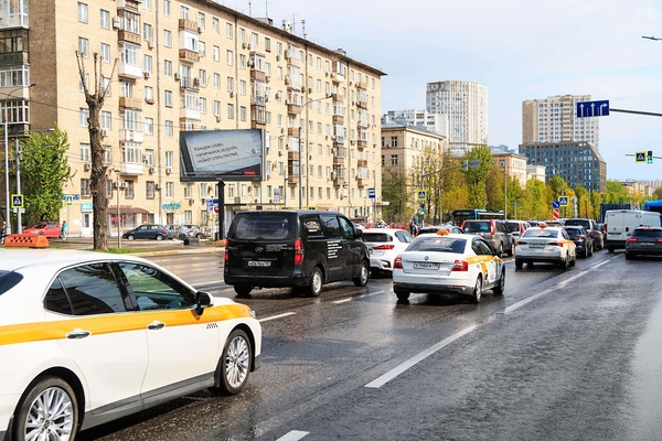 Фотография рекламного носителя, тип: Билборд 3x6, адрес: Ломоносовский пр-т., д.4 Х Ленинский пр-т., Москва, Россия. Сторона Б1 №601468