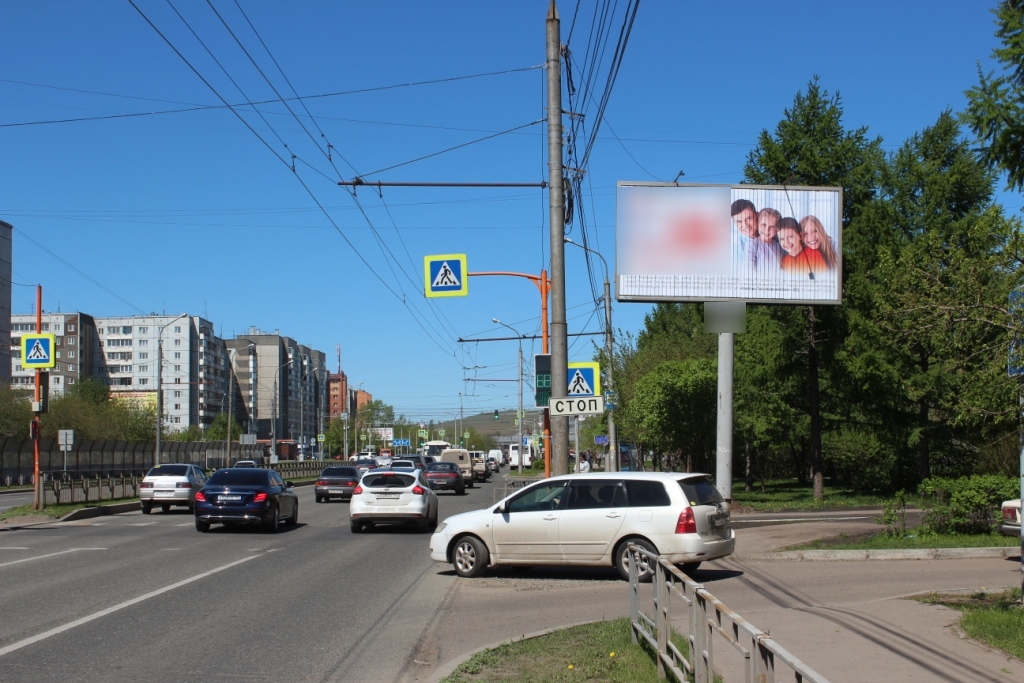 Фотография рекламного носителя, тип: Билборд 3x6, адрес: Комсомольский пр-т., д.7 Х 9 мая ул., д.37, Красноярск, Красноярский край, Россия. Сторона А1-A3 №813791