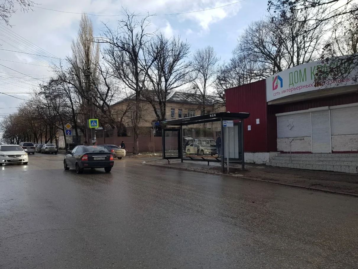 Фотография рекламного носителя, тип: Остановка 1.8x1.2, адрес: Крейзера ул., д., Симферополь, Республика Крым, Россия. Сторона A1 №937259