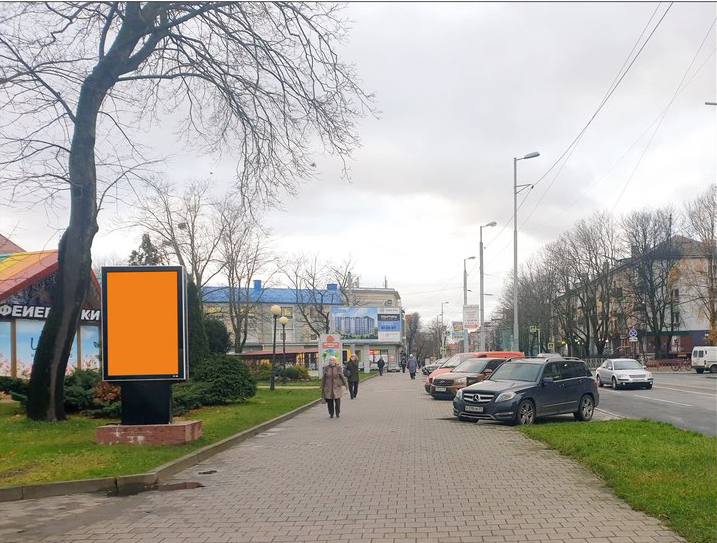 Фотография рекламного носителя, тип: Ситиформат 1.8x1.2, адрес: Мира пр-т., Парк Калинина, Калининград, Калининградская область, Россия. Сторона Б №974182