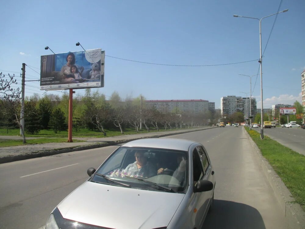 Фотография рекламного носителя, тип: Билборд 3x6, адрес: Доватора пр-т., д.254, Владикавказ, Республика Северная Осетия – Алания, Россия. Сторона Б №625898