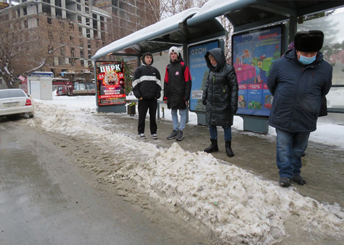 Фотография рекламного носителя, тип: Остановка 1.8x1.2, адрес: Строителей пр-т., д.16, Барнаул, Алтайский край, Россия. Сторона A5 №945047