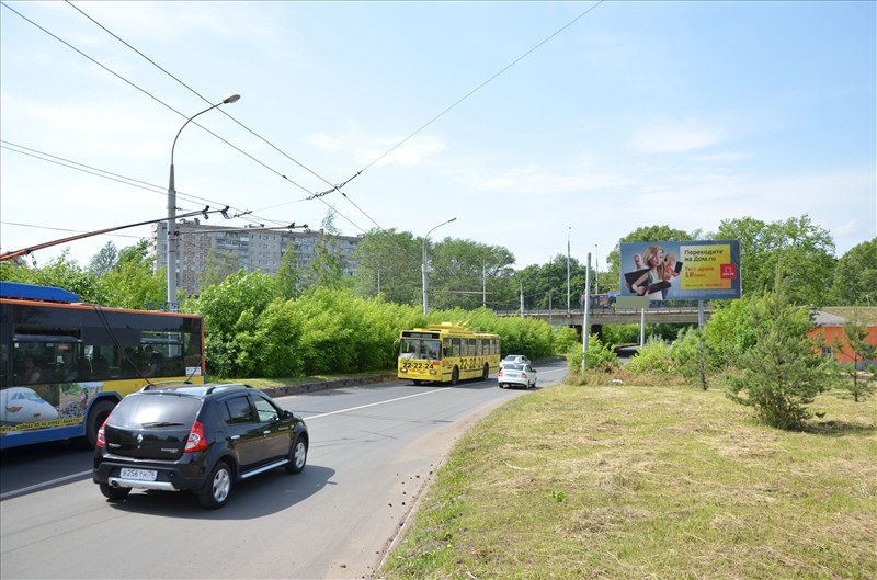 Фотография рекламного носителя, тип: Билборд 3x6, адрес: Блюхера ул., 40м от ул.М.Горького, Рыбинск, Ярославская область, Россия. Сторона А №491301
