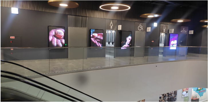 Фотография рекламного носителя, тип: Видеоэкран, адрес: Торговый центр «Галерея Краснодар», Володи Головатого ул., д.313, Краснодар, Краснодарский край, Россия. Сторона/вариант №1325082