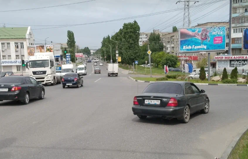 Фотография рекламного носителя, тип: Билборд 3x6, адрес: Новоастраханское ш. Х Крымская ул., Саратов, Саратовская область, Россия. Сторона А1 №717982