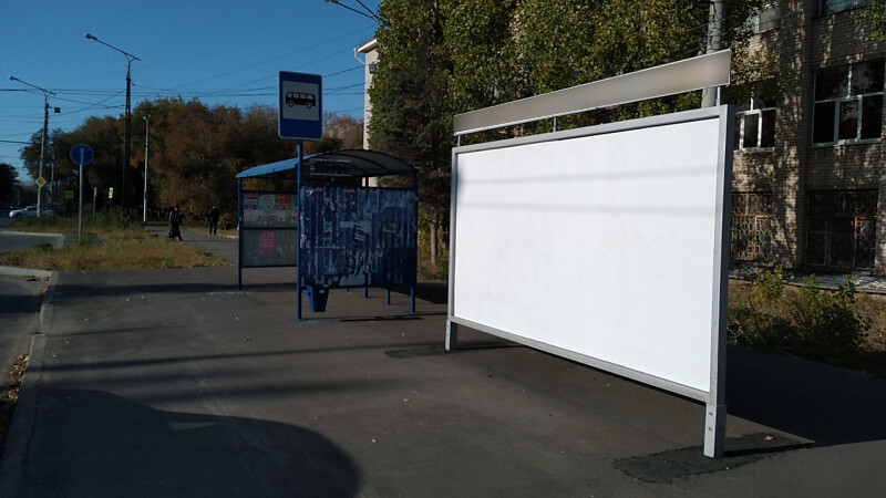 Фотография рекламного носителя, тип: Афиша 1.75x1.8, адрес: Горького ул., остановка «Военпроект», поз.1, Тольятти, Самарская область, Россия. Сторона A1 №1093775