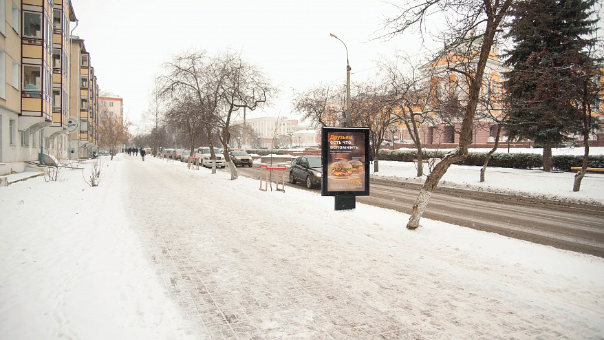 Фотография рекламного носителя, тип: Ситиформат 1.8x1.2, адрес: Лихвинцева ул., д.52, Ижевск, Республика Удмуртия, Россия. Сторона B №835708