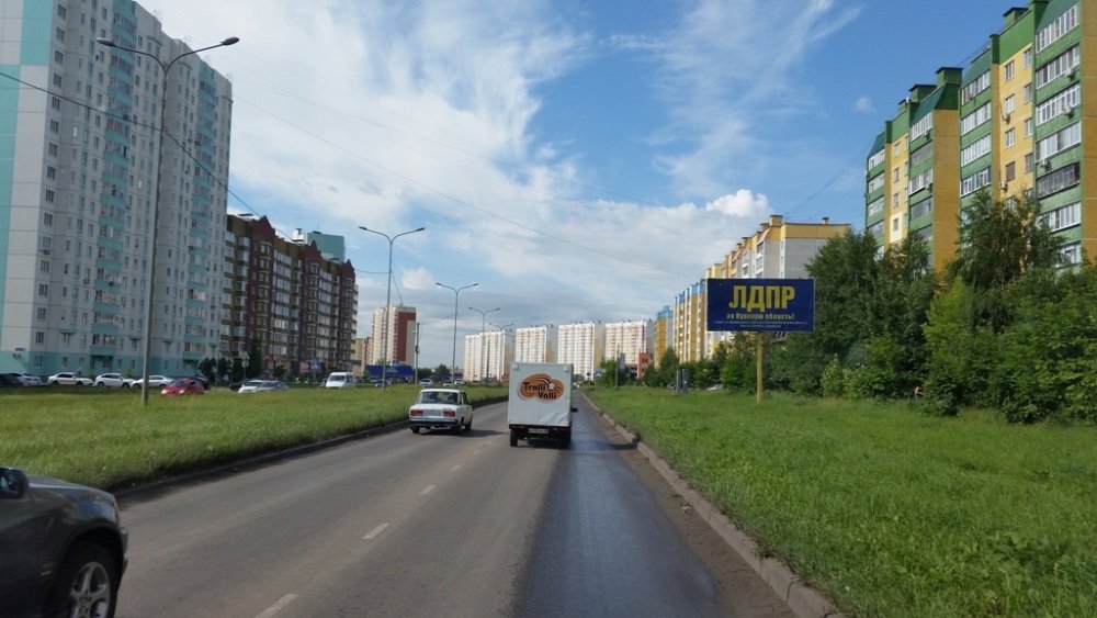 Фотография рекламного носителя, тип: Билборд 3x6, адрес: В.Клыкова пр-т., д.185, Курск, Курская область, Россия. Сторона А1-А3 №708666