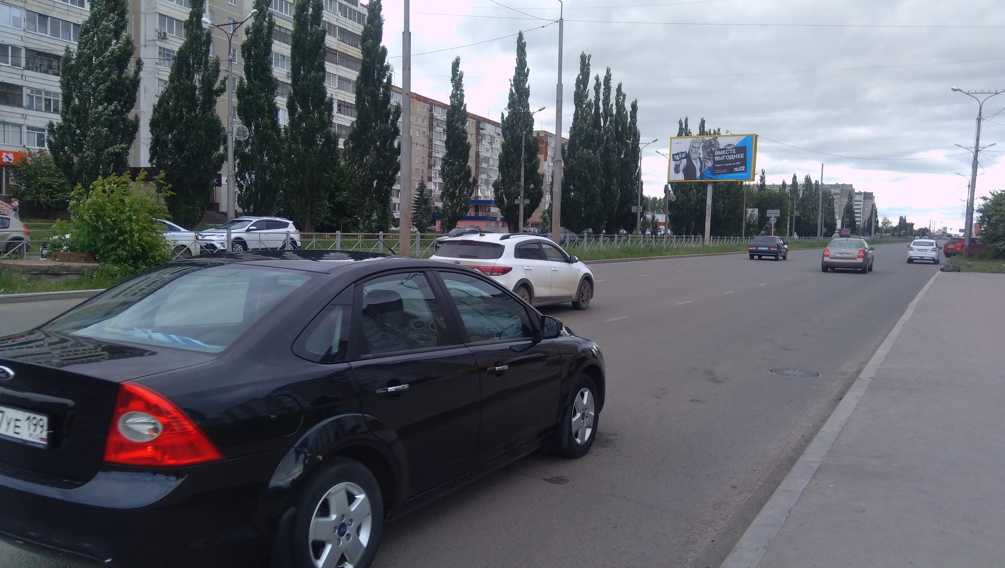 Фотография рекламного носителя, тип: Билборд 3x6, адрес: Суворова ул., д.32, Каменск-Уральский, Свердловская область, Россия. Сторона B1-B3 №403904