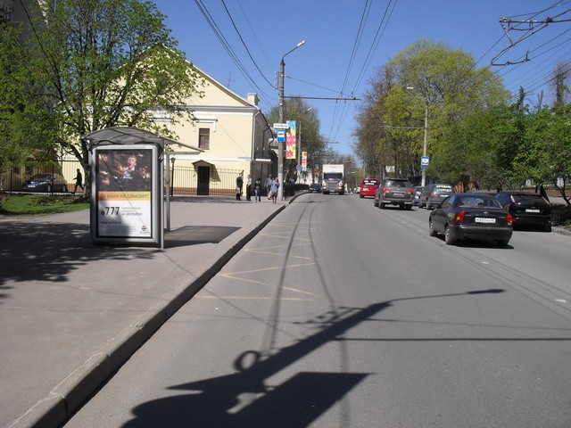 Фотография рекламного носителя, тип: Остановка 1.8x1.2, адрес: Салтыкова Щедрина ул., д.10, Калуга, Калужская область, Россия. Сторона В1-B5 №622758