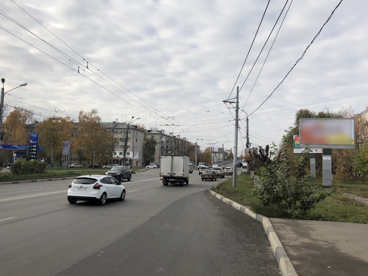 Фотография рекламного носителя, тип: Билборд 3x6, адрес: Московское ш, виадук, Нижний Новгород, Нижегородская область, Россия. Сторона A1-A3 №704984