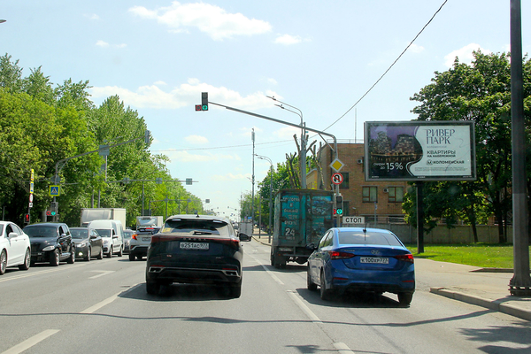 Фотография рекламного носителя, тип: Билборд 3x6, адрес: Люблинская ул., д.6, Москва, Россия. Сторона A1-A5 №522939