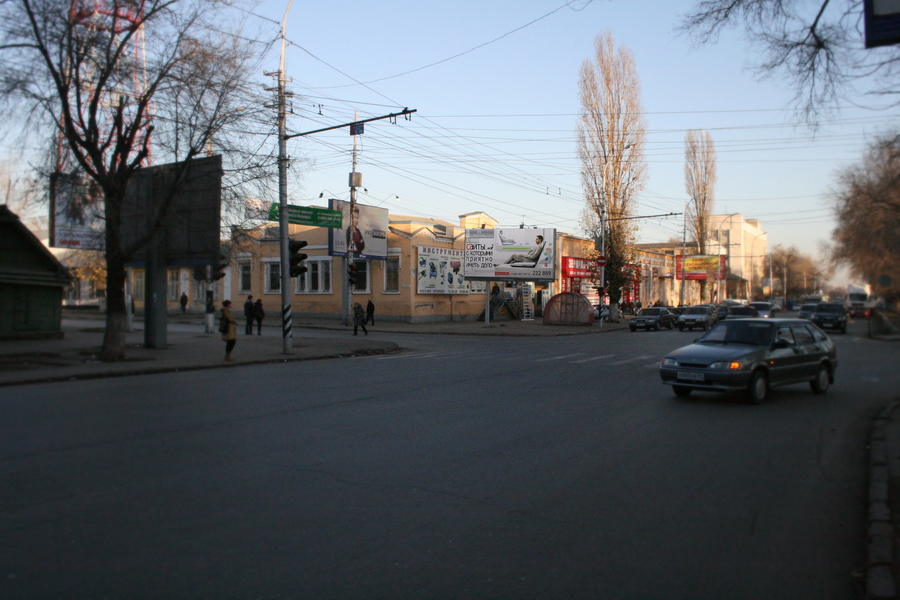 Фотография рекламного носителя, тип: Билборд 3x6, адрес: Б. Горная ул. Х Университетская ул., Саратов, Саратовская область, Россия. Сторона B №418418