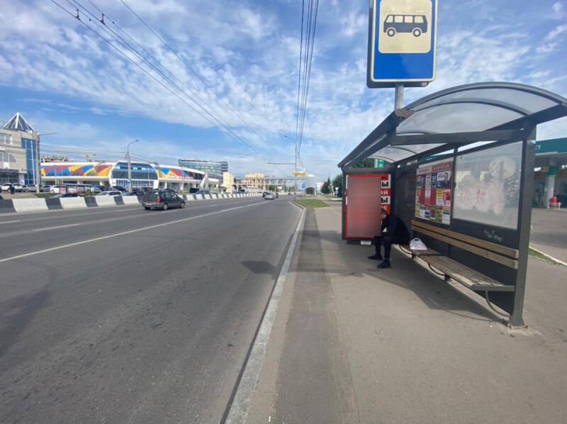 Фотография рекламного носителя, тип: Остановка 1.8x1.2, адрес: Партизана Железняка ул., д.25, Красноярск, Красноярский край, Россия. Сторона А №848277