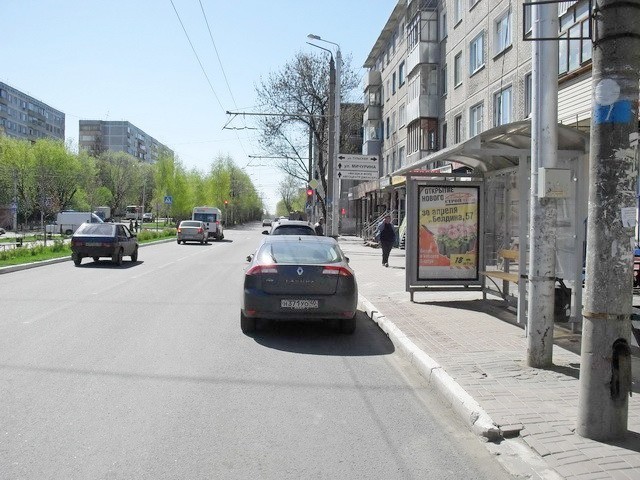 Фотография рекламного носителя, тип: Остановка 1.8x1.2, адрес: Степана Разина ул., д.6, Калуга, Калужская область, Россия. Сторона А1-А5 №622763