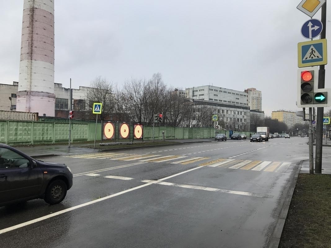 Фотография рекламного носителя, тип: Афиша 1.75x1.8, адрес: Фабрициуса ул., д.18, стенд 2, Москва, Россия. Сторона А1 №887475